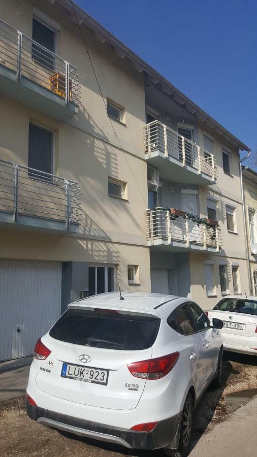 Kristaly Apartman Szeged Eksteriør bilde